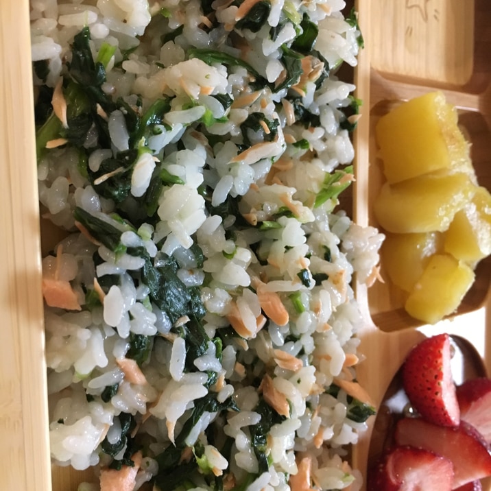 離乳食後期*さけとほうれん草の混ぜご飯